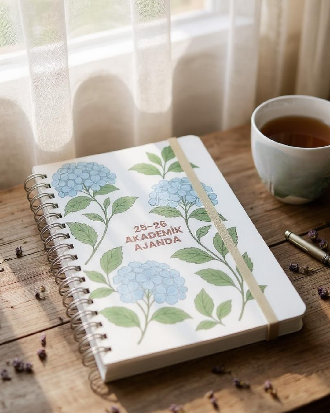 Akademik Ajanda 2025-2026 | A5 Spiralli – Stickerlı – El Yapımı - Mavi Ortanca