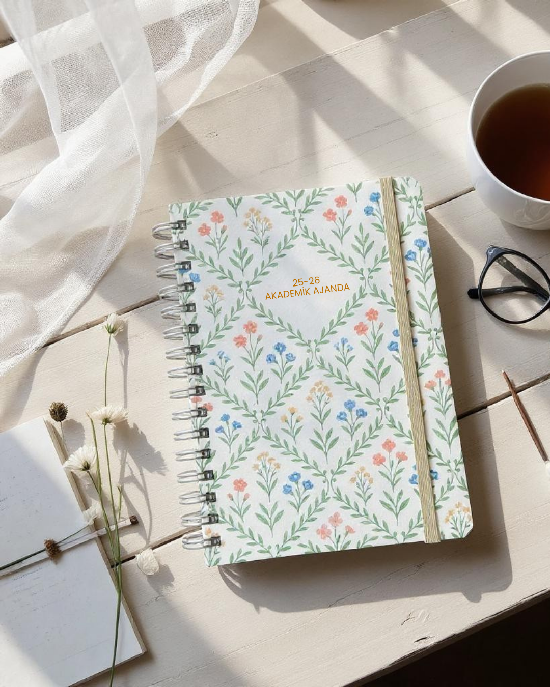 Akademik Ajanda 2025-2026 | A5 Spiralli – Stickerlı – El Yapımı - Minik Çiçekler