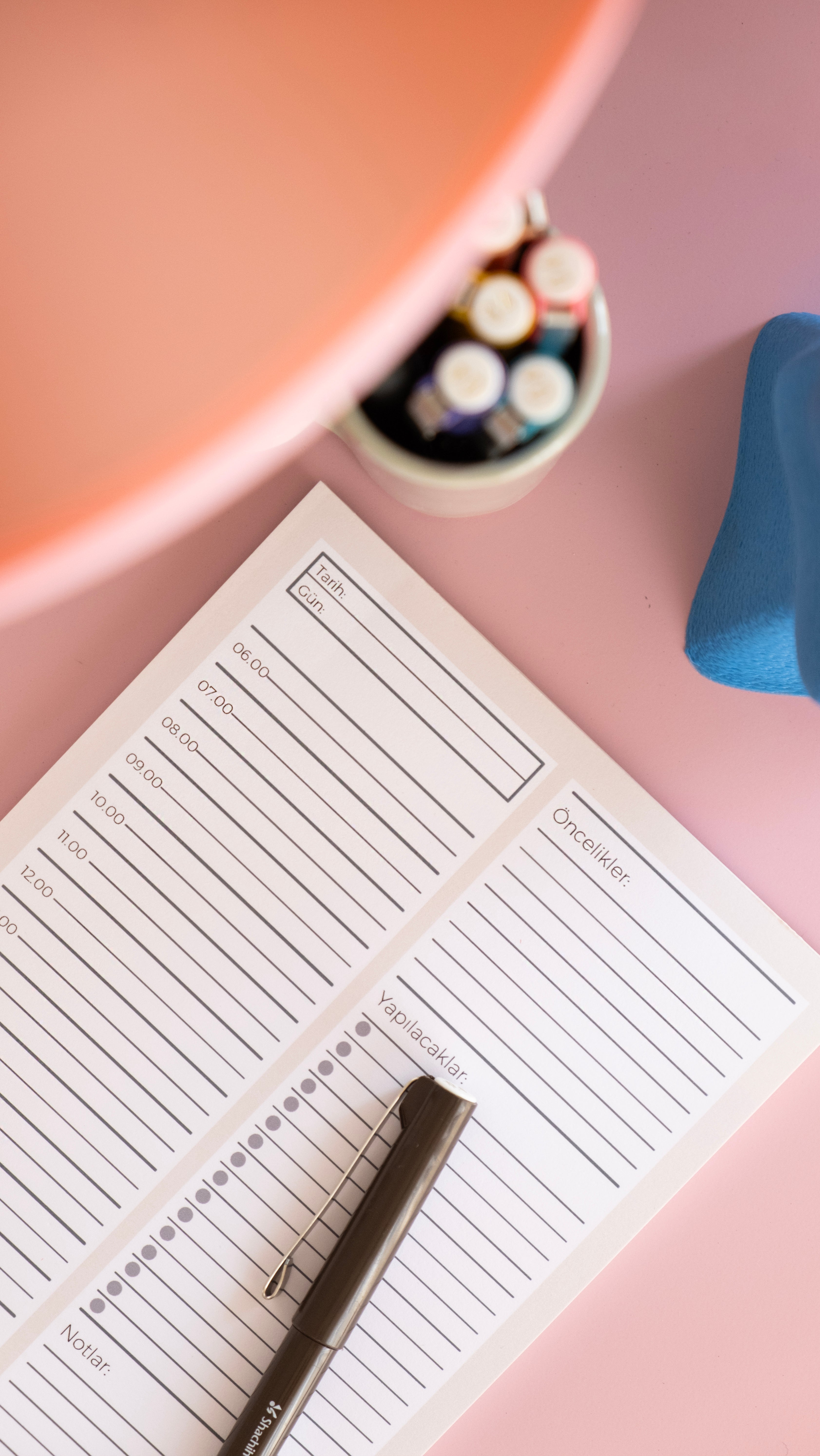 A5 Boyutunda Günlük Planlayıcı - Gününüzü Daha Verimli ve Düzenli Geçirin! - Gri