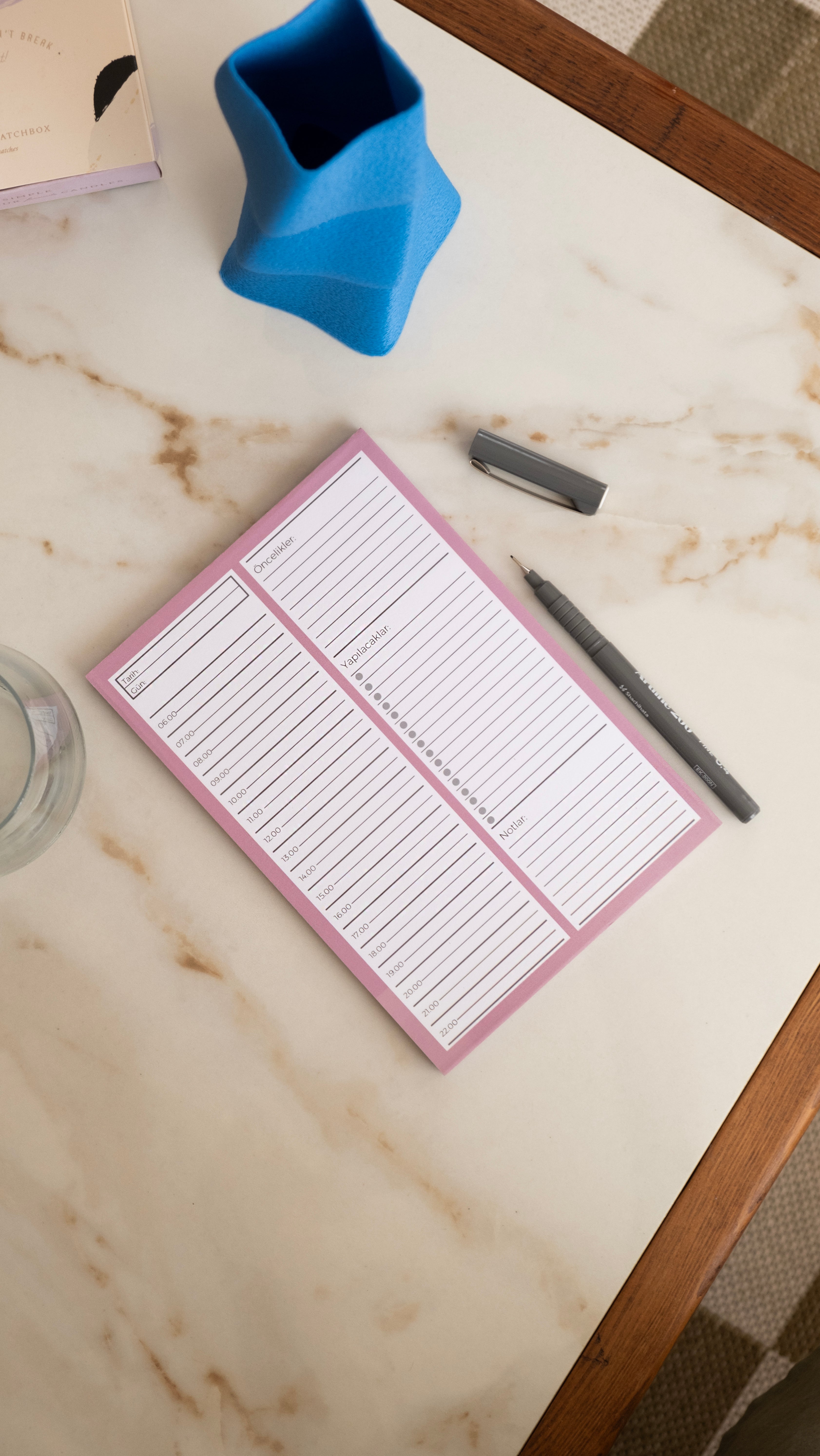 A5 Boyutunda Günlük Planlayıcı - Gününüzü Daha Verimli ve Düzenli Geçirin! - Pembe