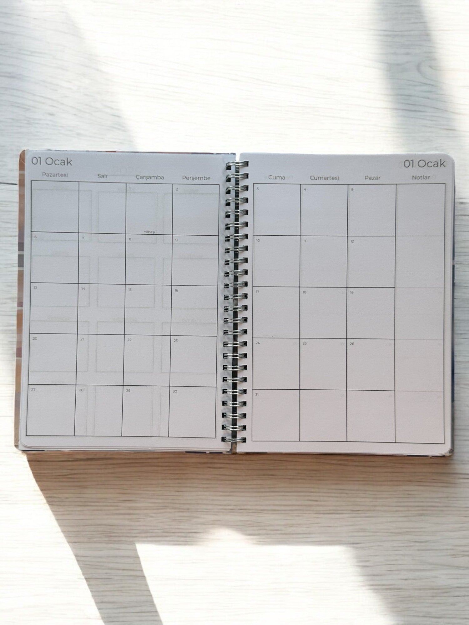 2025 Haftalık Ajandası - Gökkuşağı