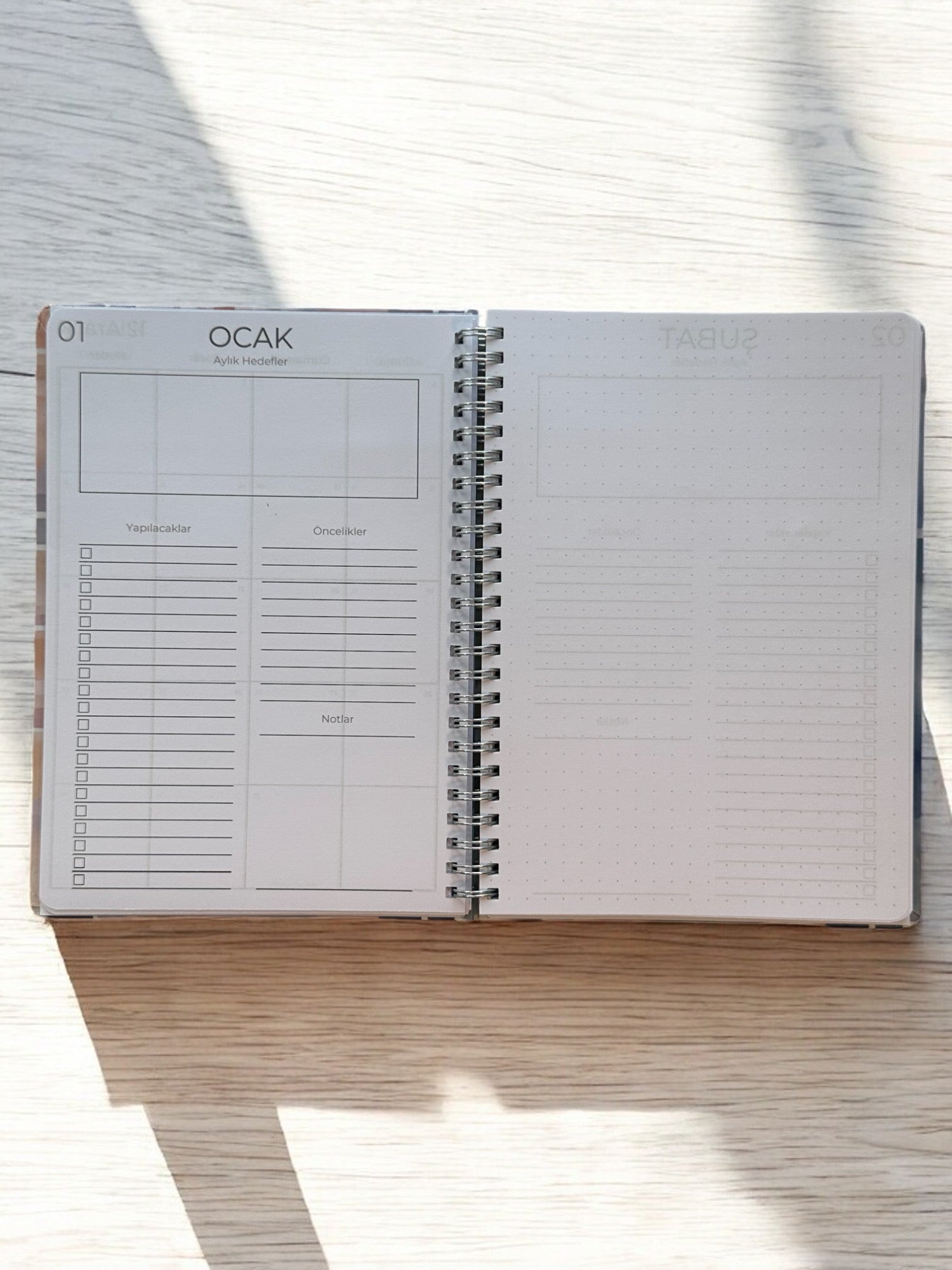 2025 Haftalık Ajandası - Gökkuşağı