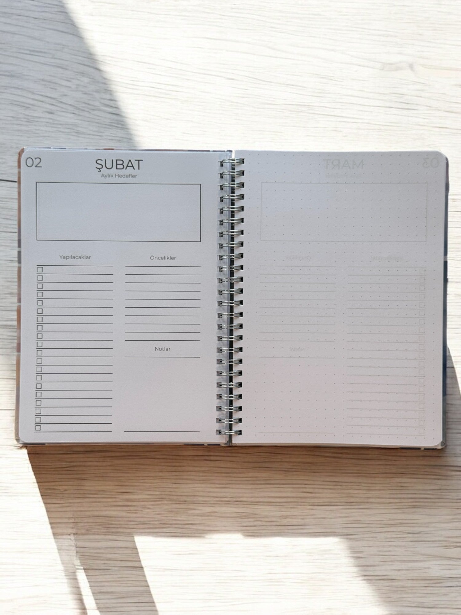 2025 Haftalık Ajandası - Gökkuşağı