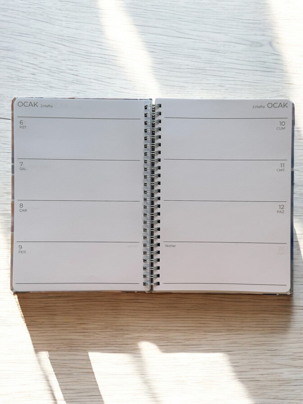 2025 Haftalık Ajandası - Gökkuşağı